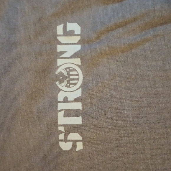 NWT Strong Freedom tee - Picture 6 of 7